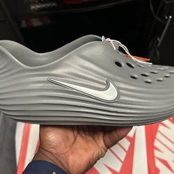 Nike Reatx Rejuven8 Size 9