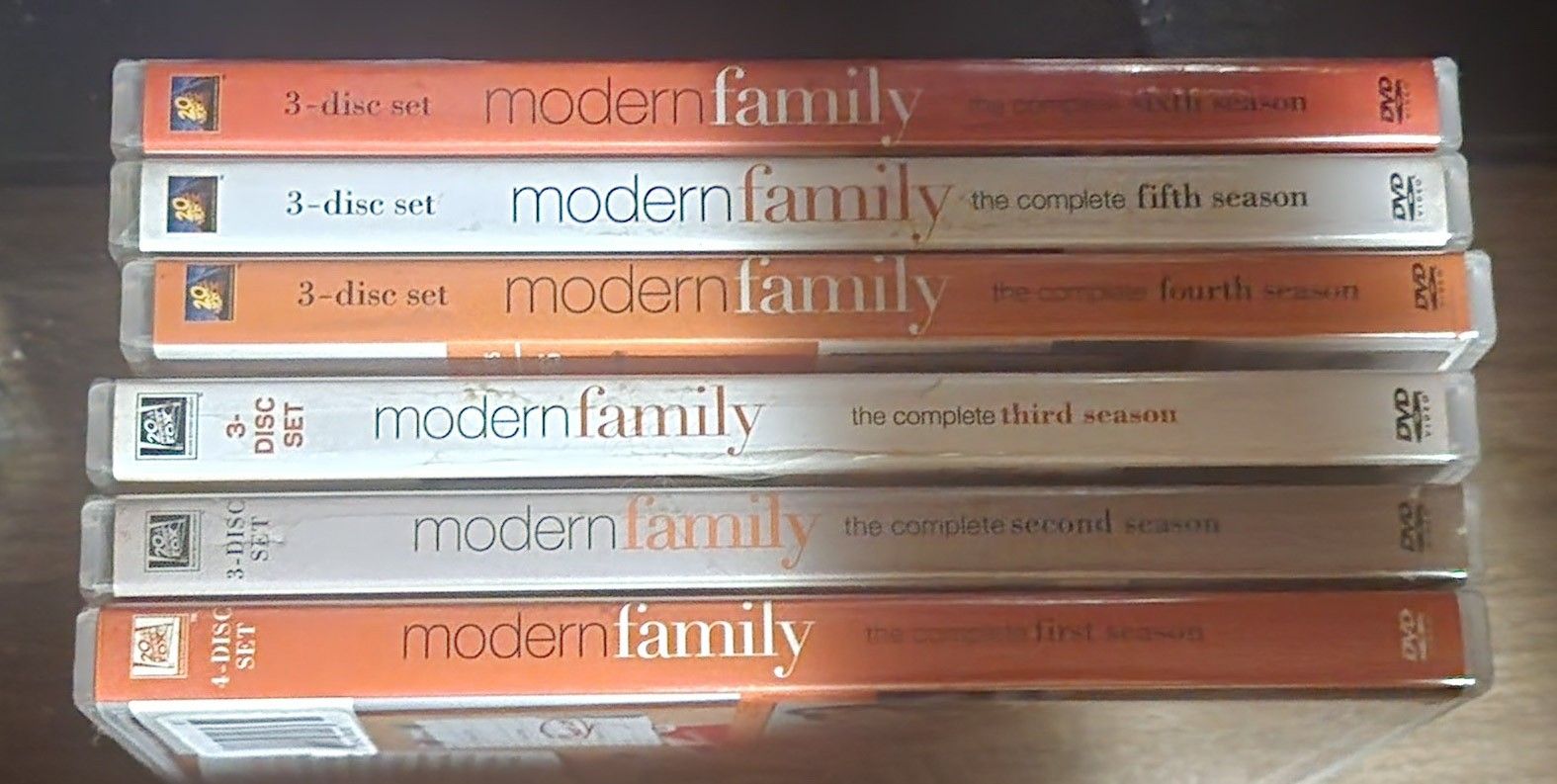 Modern Family Seasons 1-3