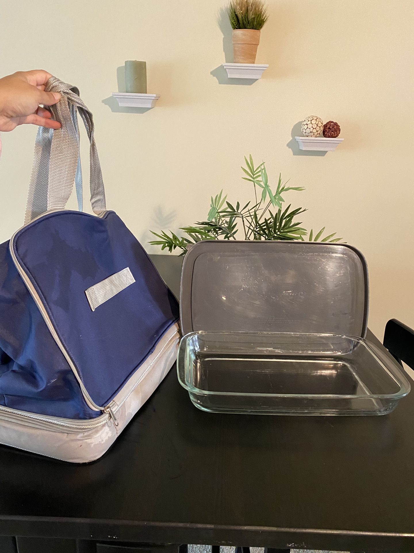 Duffle Bag And Pan Great For Picnics And BBQ 