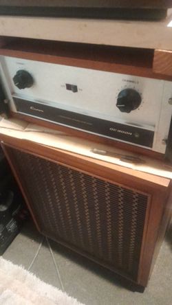 Crown DC 300 amplifier
