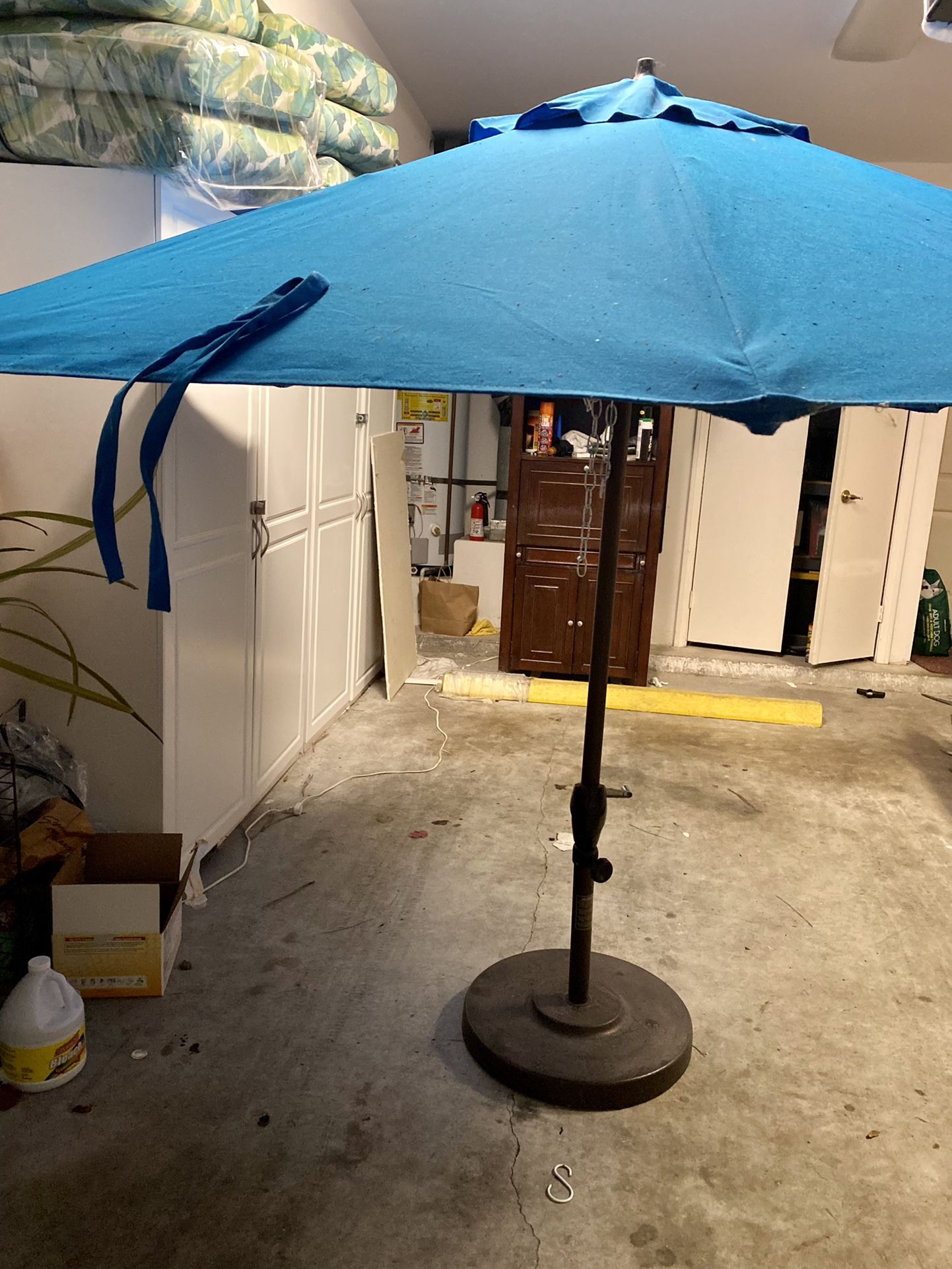 Outdoor Sun Umbrella Pre Owned Available For Pickup In La Jolla Shores