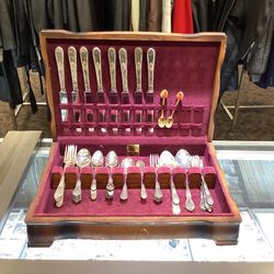 Rogers Silverware Set In Box