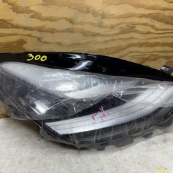 2017-2020 TESLA MODEL 3 - Y LED HEADLIGHT R SIDE- DRIVER SIDE OEM