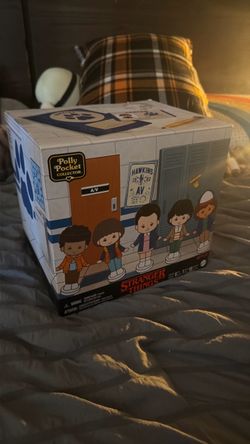 Stranger things Polly pocket