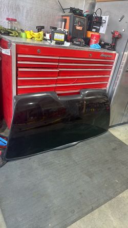 Rear glass for Tahoe/Yukon