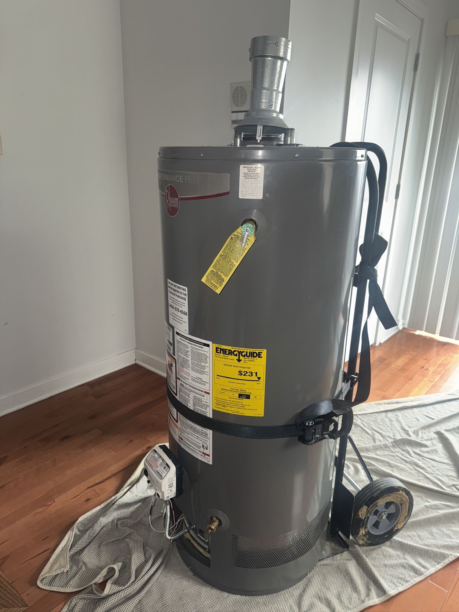 1 year old Rheem Hot Water Heater (Natural Gas)