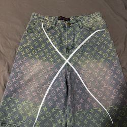 LV shorts