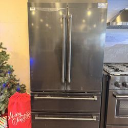 ZLINE Black Stainless Steel Refrigerator 🥶🥶