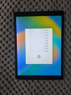 Apple iPad Space Gray Tablet