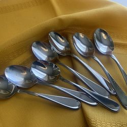 SET of 7 Oneida SOUP Stainless SPOONS