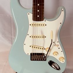 Fender Limited Edition American Professional Stratocaster with Solid Rosewood Neck - Daphne Blue