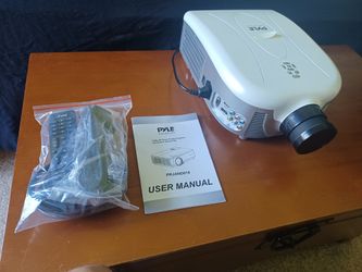 PYLE PROJECTOR MODEL PRJAND818