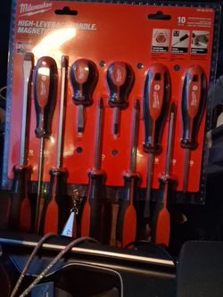 Milwaukee  10 pc. Screwdriver set