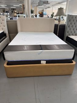 Camas Disponibles// in Stock 😏bedroom set