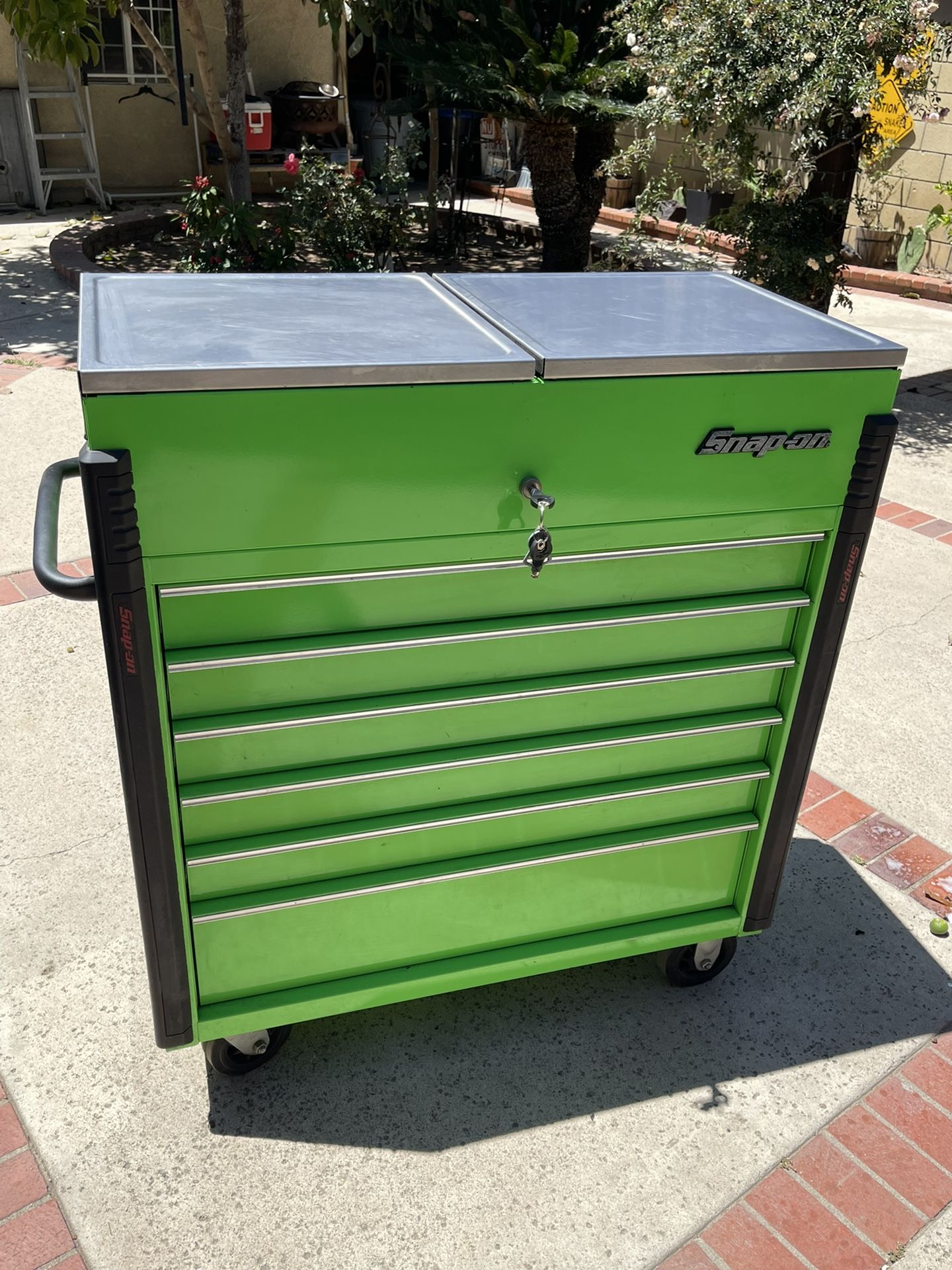 Snap On Roll Cart 40" Sliding Lid 8 Drawer Stainless Lid