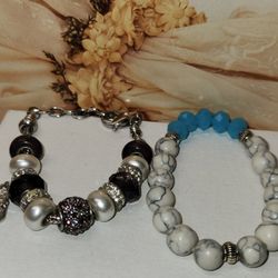 #2385, VINTAGE BRACELETS, LAMPWORK WITH RHINEESTONE, & HOWLITE STONES BRACELET 