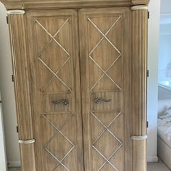Armoire