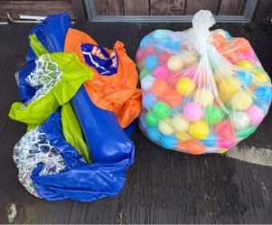 Ball pit and bag of balls