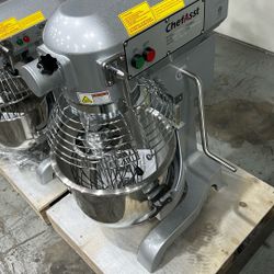 ChefAsst CA-MX20B 20L 3-Speed 1 1/2 hp Planetary Stand Mixer with Guard & Standard Accessories