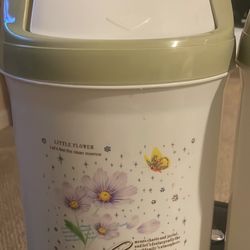 Trash Cans For Bedroom or Office 