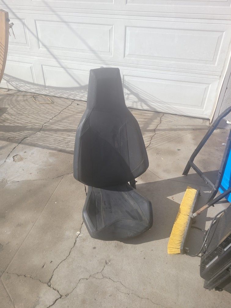 2019 Slingshot Passenger Seat