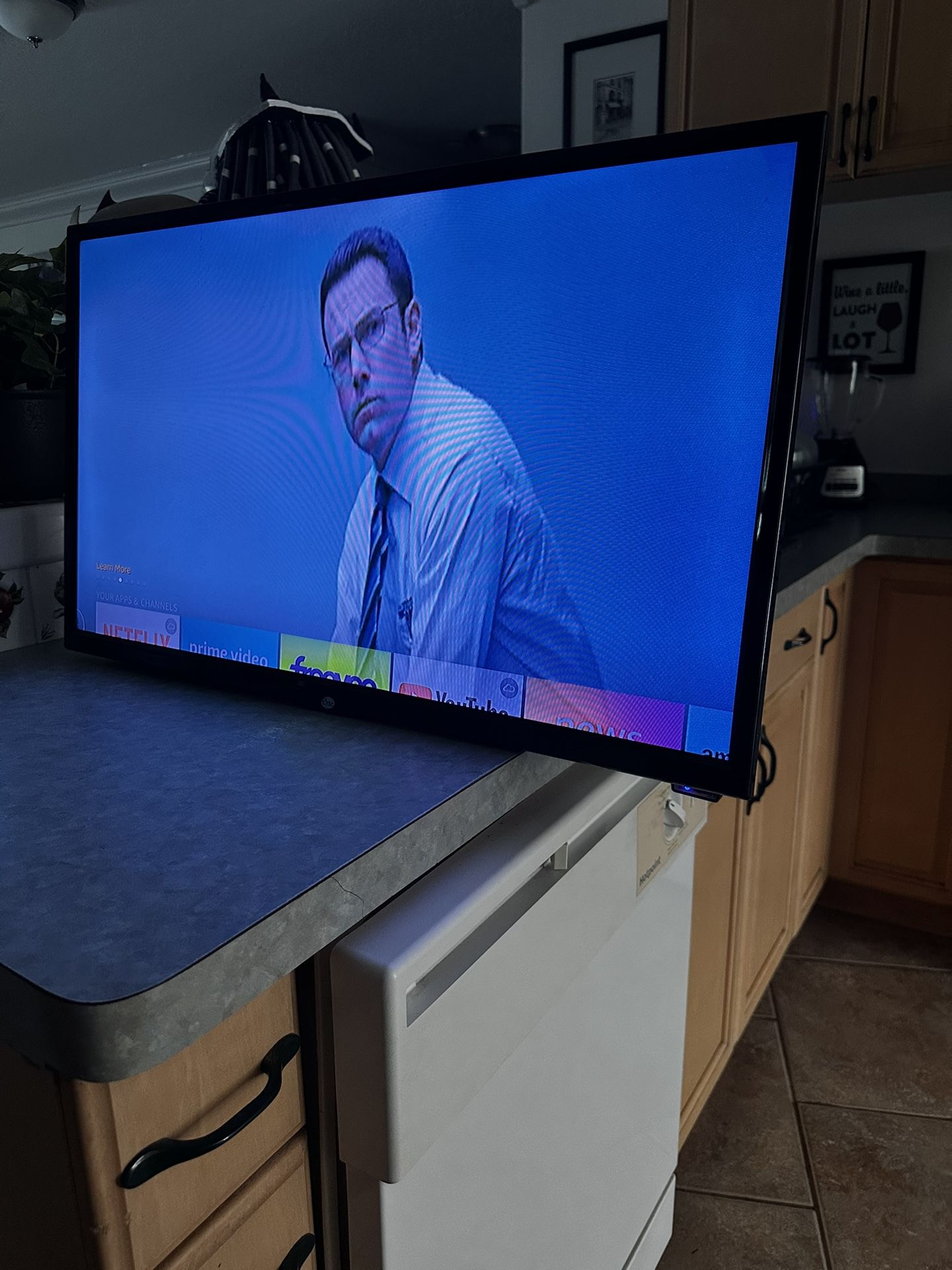 32 Inch Kids Ctech Tv NOT A Smart Tv