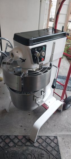 Very Heavy Mixing Machine For Sale  MAKE AN OFFER..