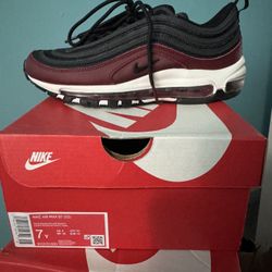 Nike Air Max 97 Size 7Y