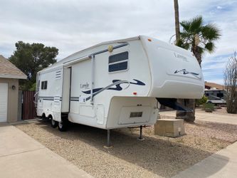 2002 keystone Laredo 27FT
