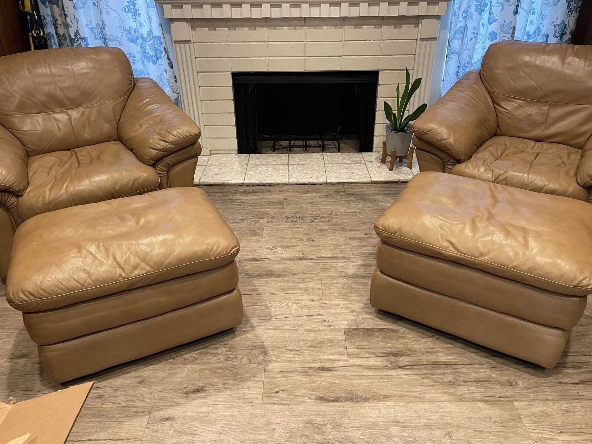 Leather Chairs With Ottomans