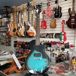 Gidson signature series electric guitar