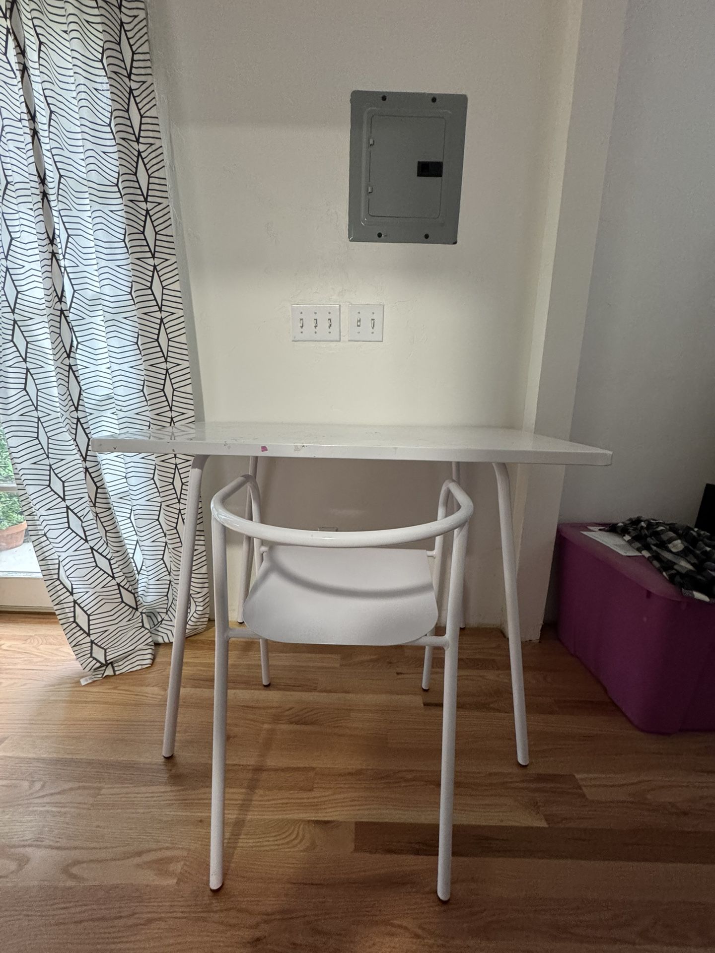 Metal Desk And Chair