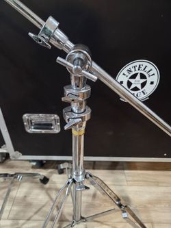 Pearl boom Cymbal stands