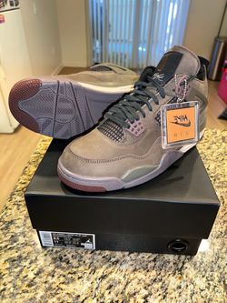 Jordan 4 retro “A Ma Maniere Dark Mocha” size 9.5M