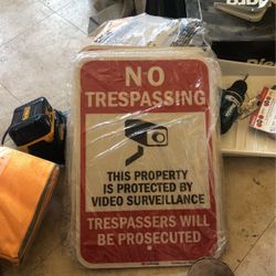 No trespassing signs