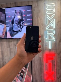 iPhone SE 2nd Gen 64GB Unlocked | Excellent Condition | Great Price
