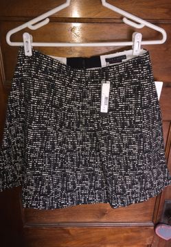 Alice + Olivia Skirt NWT size 8