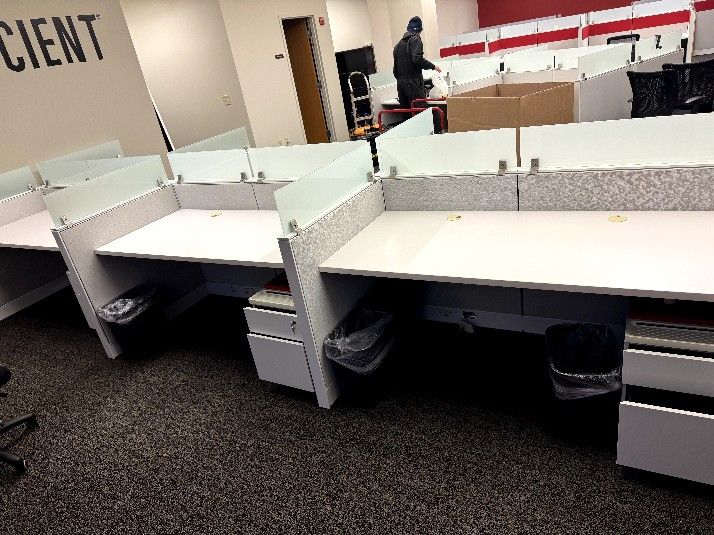 6 workstations 