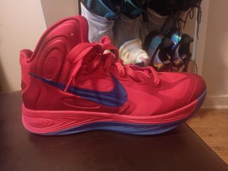 Nike Hyperfuse size 9