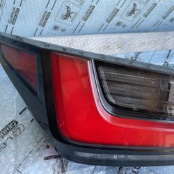 2021 2025 Lexus Is350 Taillight Used Oem L