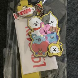 BT21 Round 1 Line Friends Yellow Rubber Keychain NIP