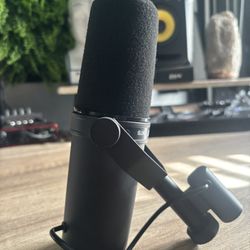 Shure SM7B