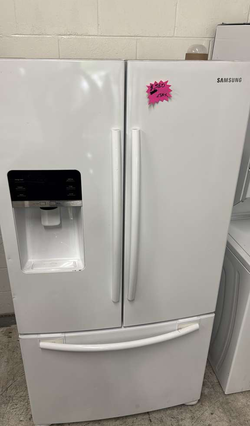 Samsung French Door Fridge – White, Water/Ice Dispenser, Bottom Freezer