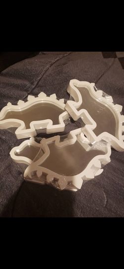 Dinosaur mirrors