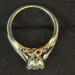 White gold 14k ring