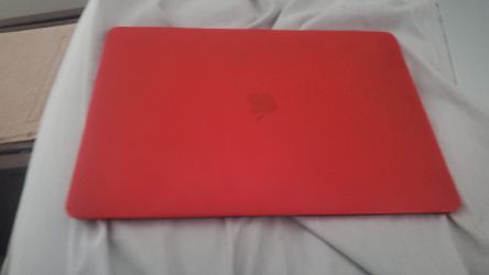 Macbook Pro (2018), 15", 256GB, i7 + Magic Mouse