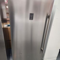 Forno 28 Inch Convertible Freezer Refrigerator 13.8 Cu Ft Stainless Steel FFFFD193328LS