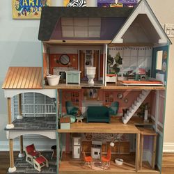 Doll House - KidKraft wooden 