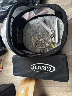 Pack n travel playpen