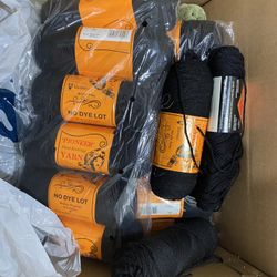 Yarn Black